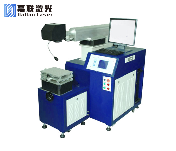 振鏡激光焊接機(jī)在引進(jìn)國(guó)外先進(jìn)技術(shù)后，得到的性能特點(diǎn)是怎么樣的？